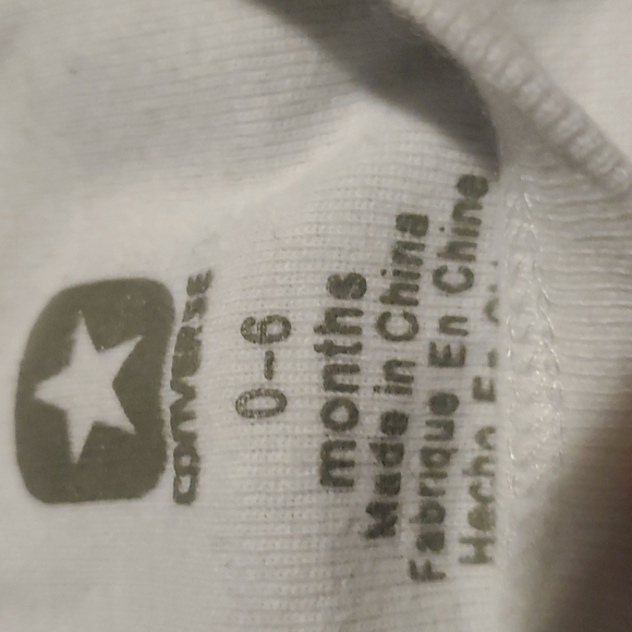 💚 Converse | Infant Set | Red White | 0-6 Months - Picture 4 of 5